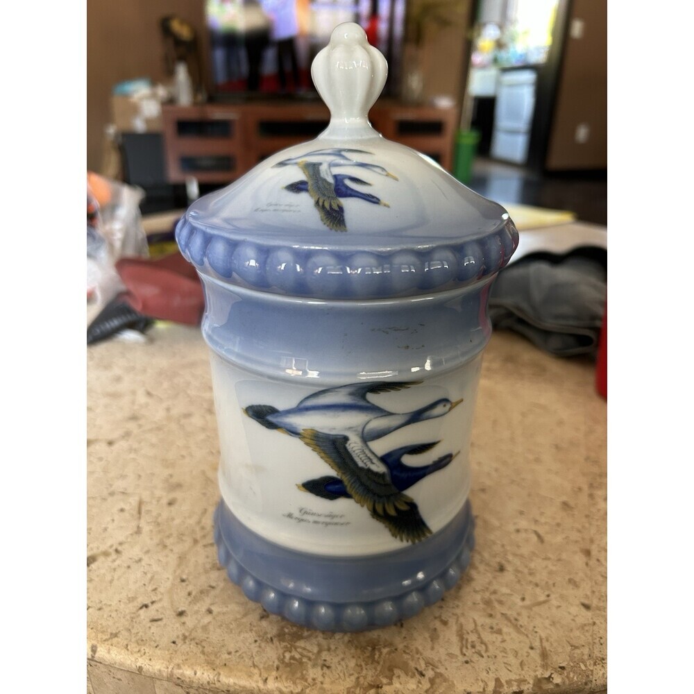 Bareuther Waldsassen Germany Jar Decorative Container Has Flying Geese. Beautifu